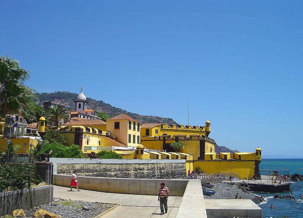 visiter-ilha-da-madeira-Forte de São Tiago-Funchal-portugal-tourisme